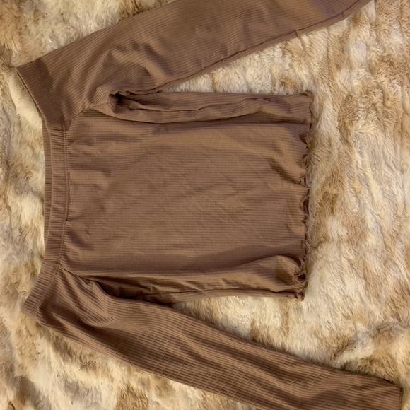 Off the shoulder button top - Picture 2 of 2